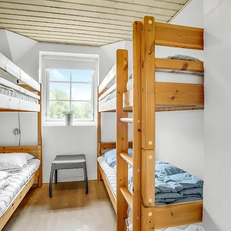 בית נופש Gorgeous In With Sauna *