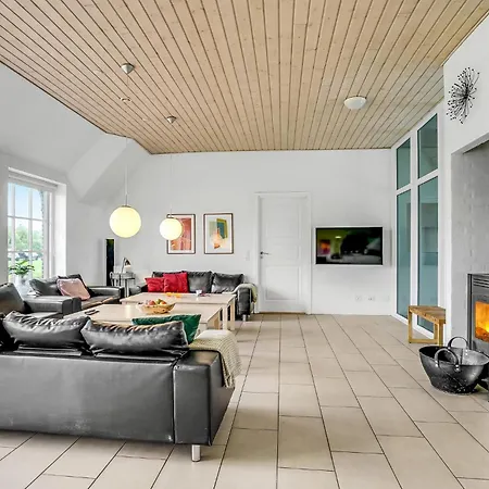 Cozy Home In Ulfborg With Sauna *